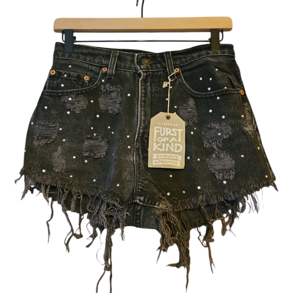 NWT Vintage Furst of A Kind Uniquely Handmade Denim Shorts Size 28